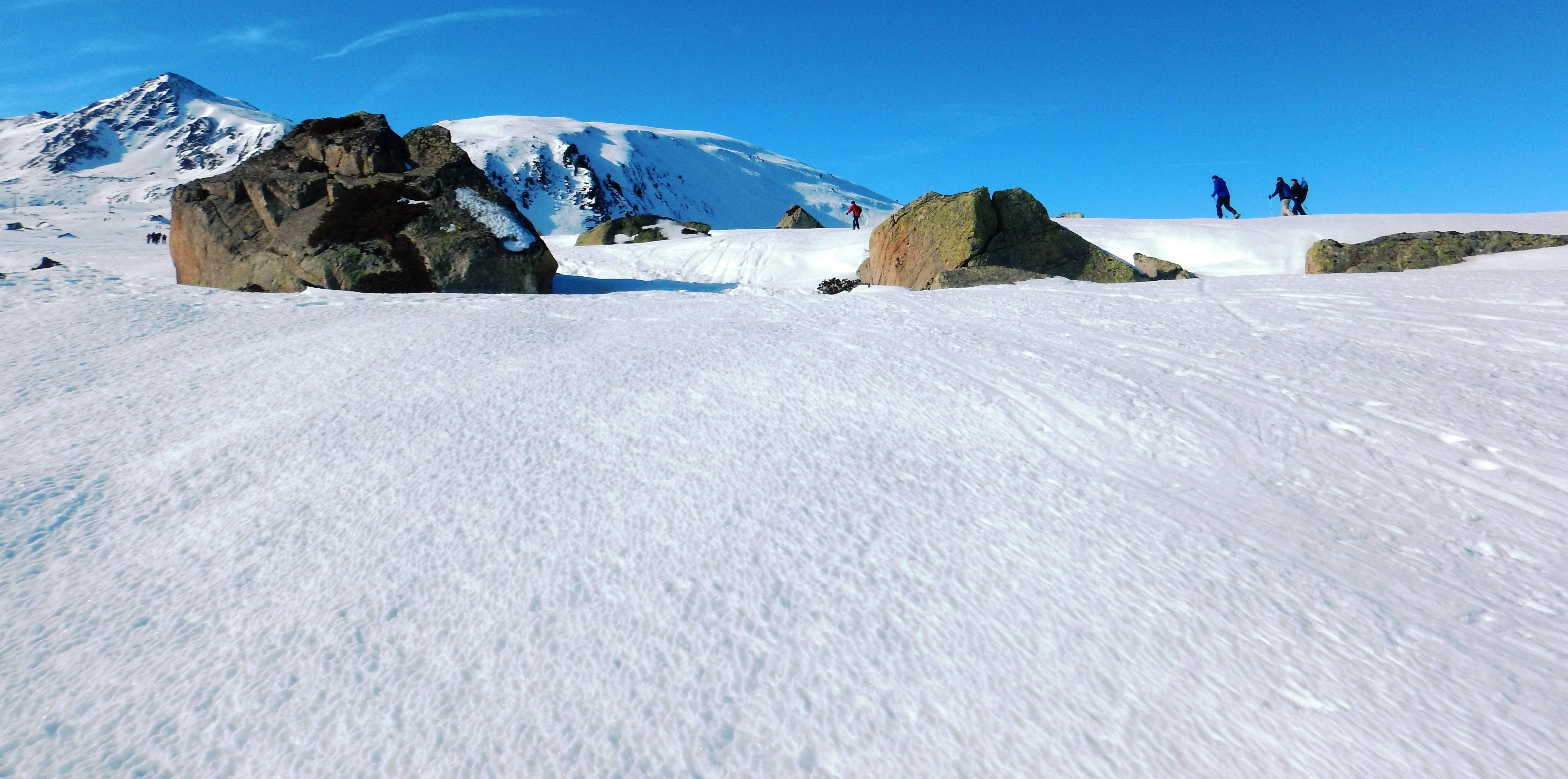 RAQUETAS DE NIEVE EN EL COLL DE PUYMORENS Y EL BALADRAR